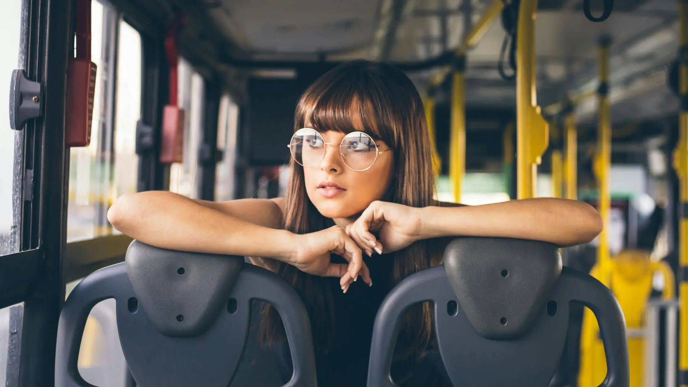 Curtain Bangs with Short Hair: A Fresh and Flattering Look